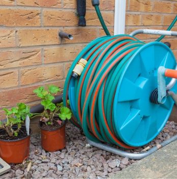 The Best Garden Hose Reel – Buyers Guide and Review