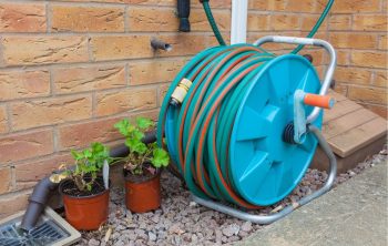 The Best Garden Hose Reel – Buyers Guide and Review