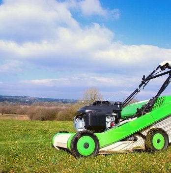 5 Best Lawn Mowers For Steep Banks