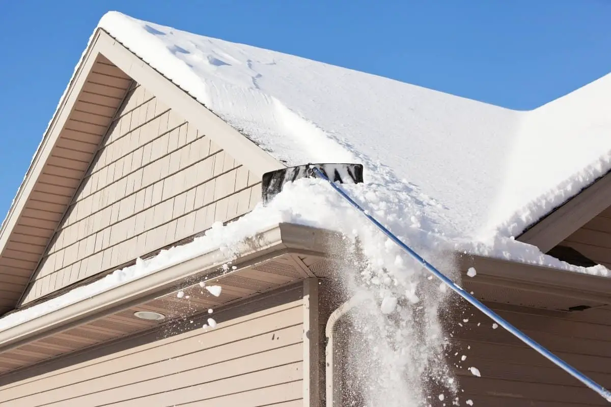 Snow Removal Tool For Roofs - A Guide