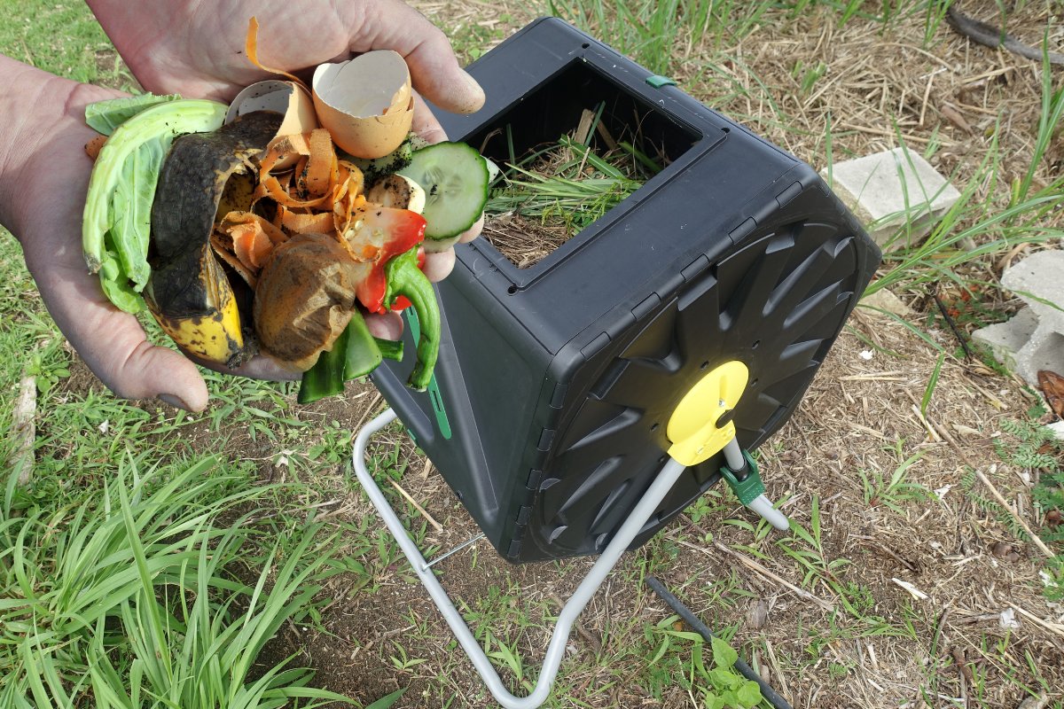 How To Start A Compost Tumbler
